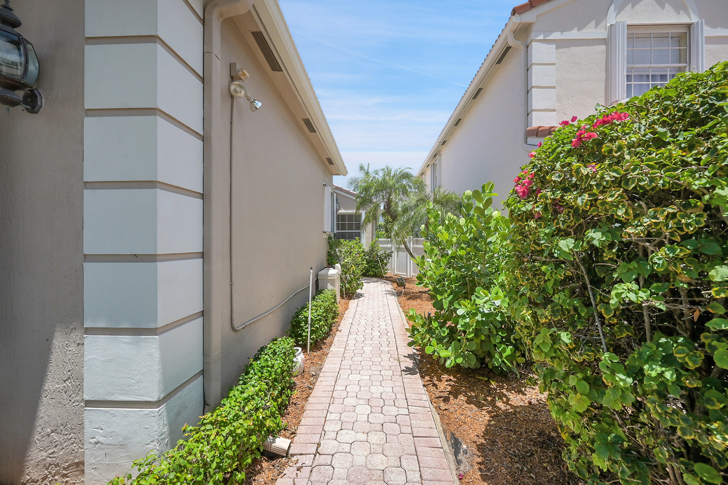 6246 Brava Way Boca Raton, FL 33433 - Photo 5 of 38 05_0 (5)