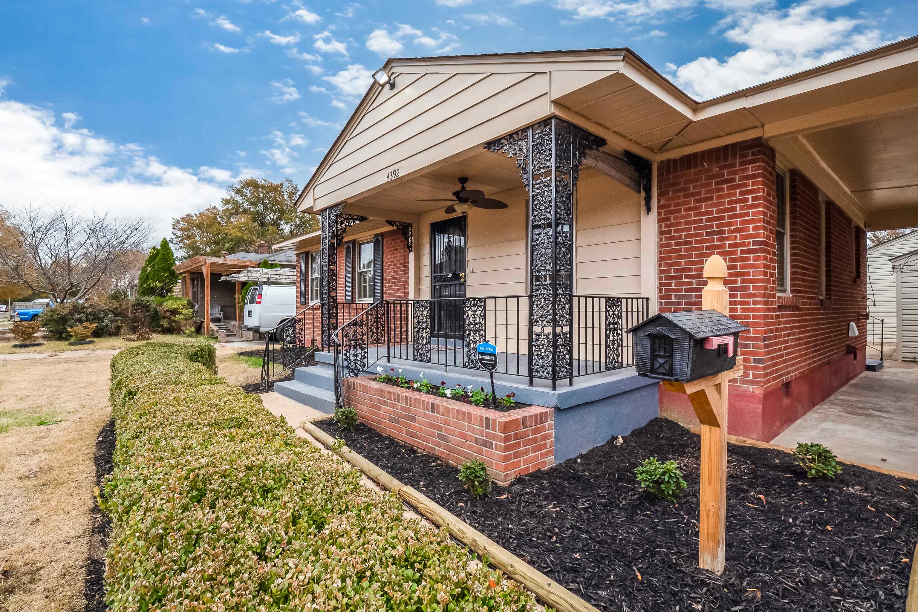 4329 Jamerson Road Memphis, TN 38122 - Photo 30 of 33 a front view of a house with garden