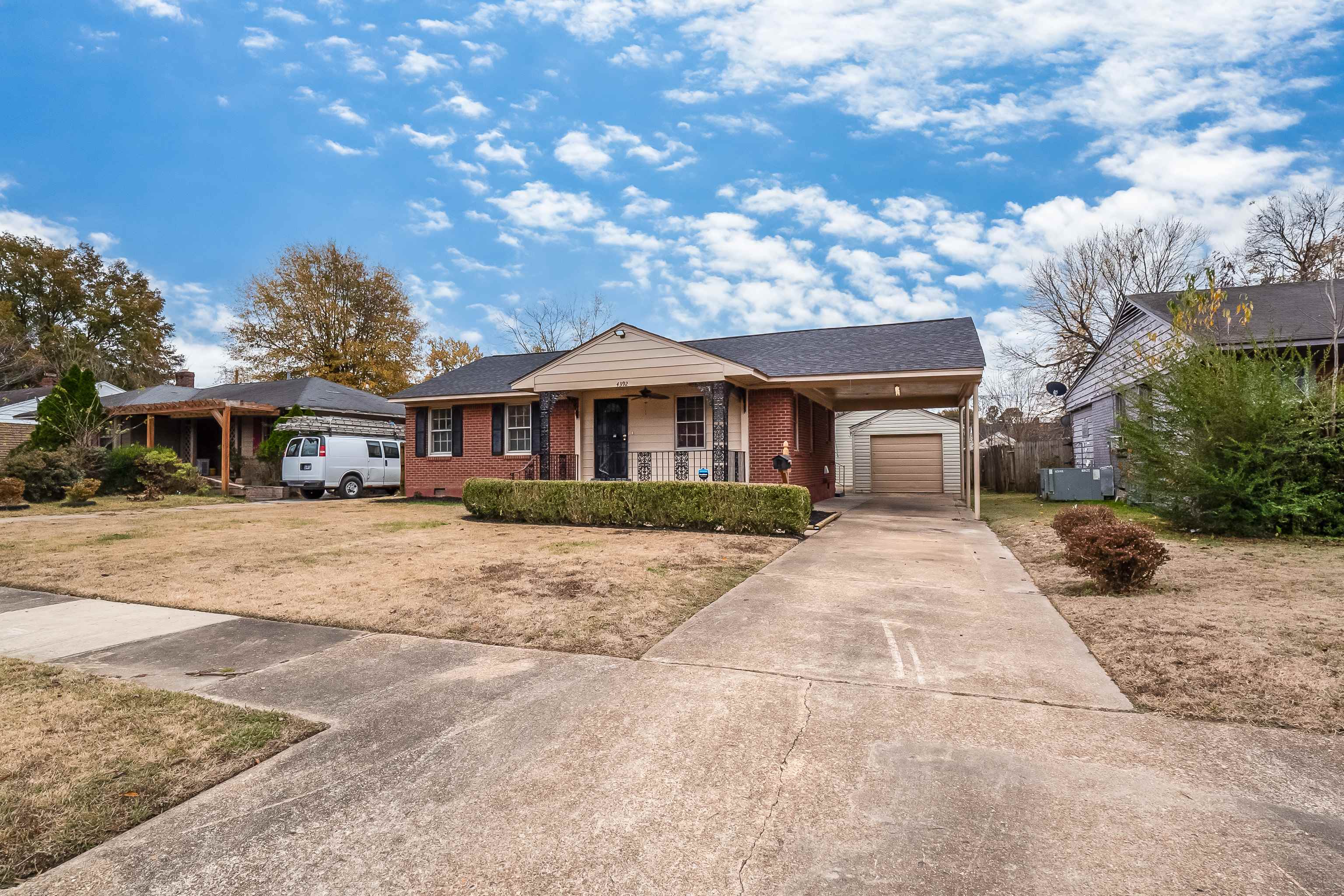 4329 Jamerson Road Memphis, TN 38122 - Photo 33 of 33 a front view of a house with a garden
