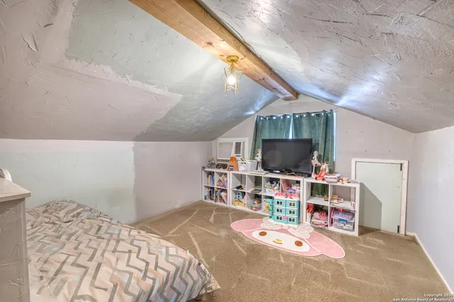 $299,000 | 518 North Getty Street, Uvalde, TX 78801