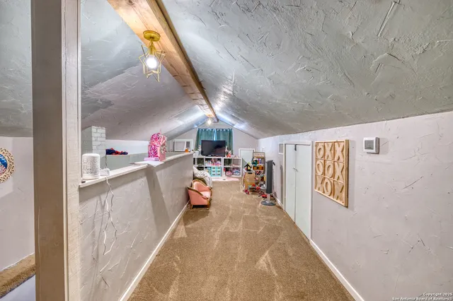 $299,000 | 518 North Getty Street, Uvalde, TX 78801