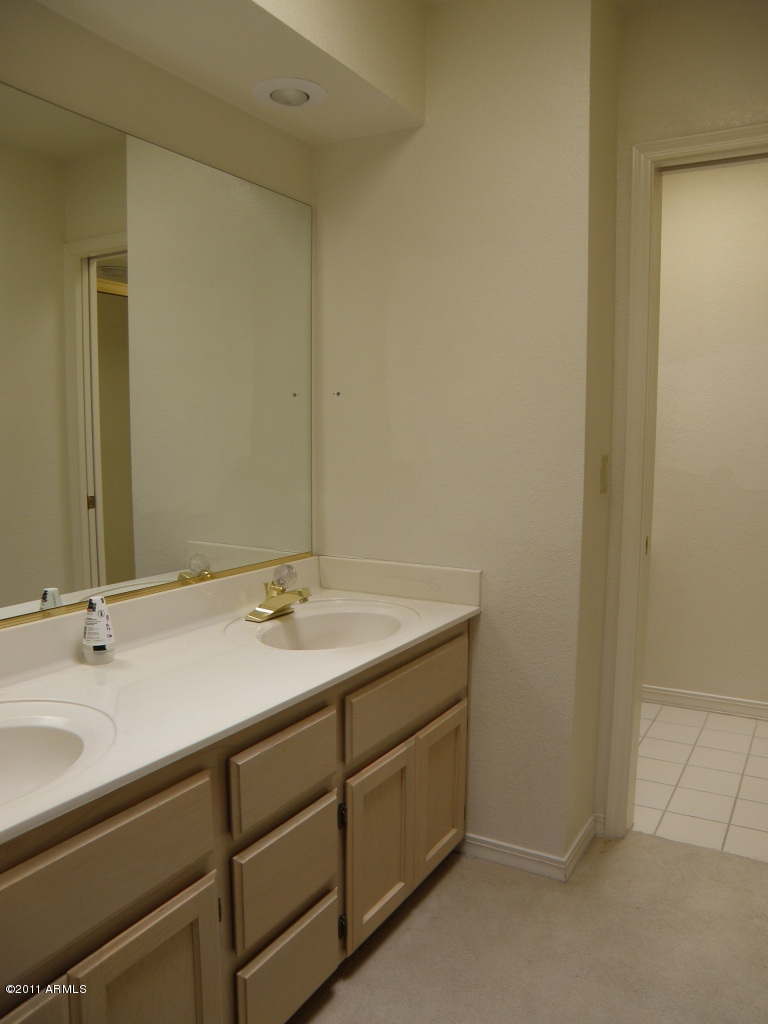 25515 Forest Road, Unit 8 Rio Verde, AZ 85263 - Photo 7 of 12 bathroom