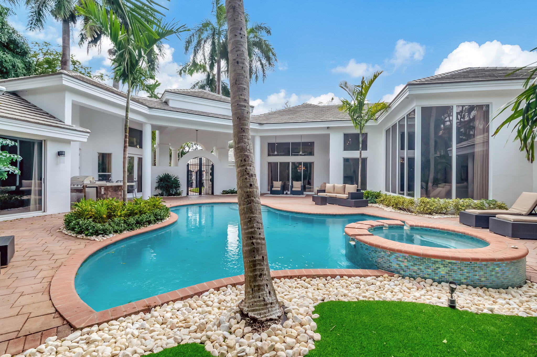 4825 Sanctuary Lane Boca Raton, FL 33431 - Photo 7 of 40 11-web-or-mls-DSC_5649