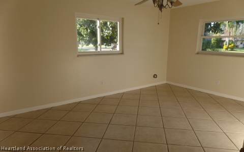 425 Spring Boulevard Sebring, FL 33876 - Photo 7 of 16 Gallery Image 7