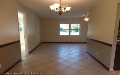 425 Spring Boulevard Sebring, FL 33876 - Photo 10 of 16 Gallery Image 10