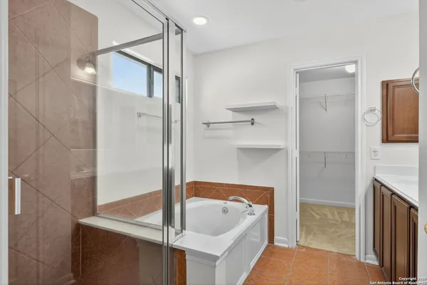 $2,600 | 511 Sedberry Court, San Antonio, TX 78258