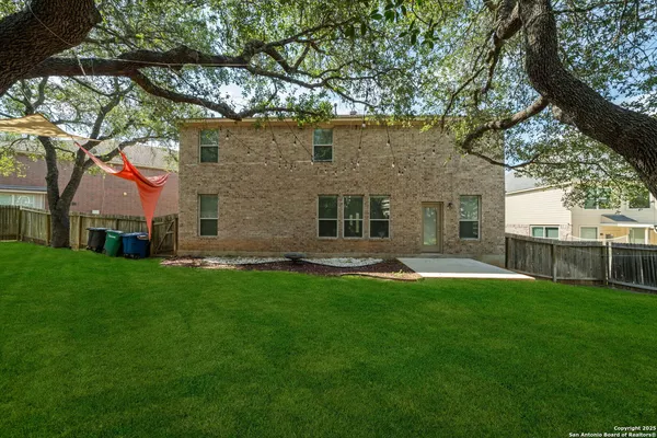 $2,600 | 511 Sedberry Court, San Antonio, TX 78258