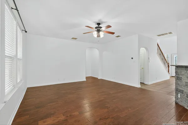 $2,600 | 511 Sedberry Court, San Antonio, TX 78258