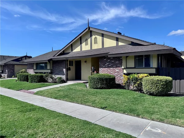 $2,900 | 1677 West Cindy Lane, Unit A, Anaheim, CA 92802