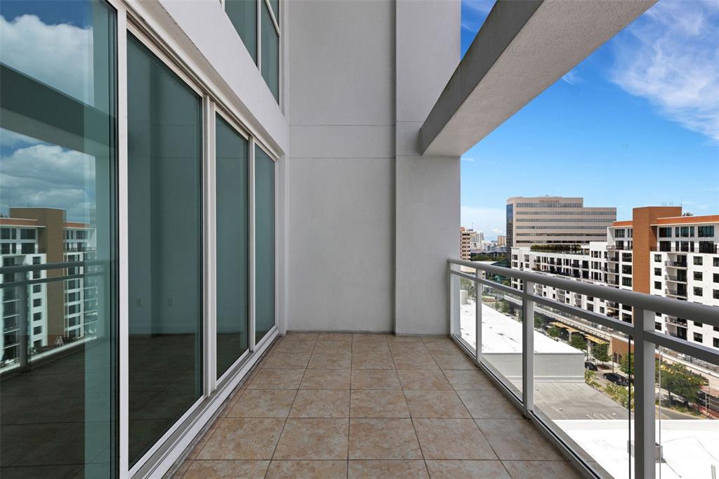 1990 Main Street, Unit 4 Sarasota, FL 34236 - Photo 39 of 56