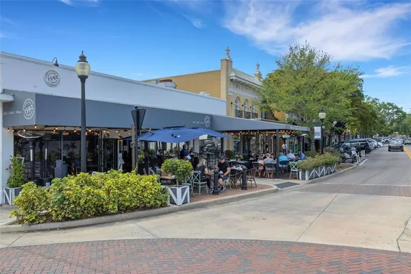 $595,000 | 1990 Main Street, Unit 4, Sarasota, FL 34236