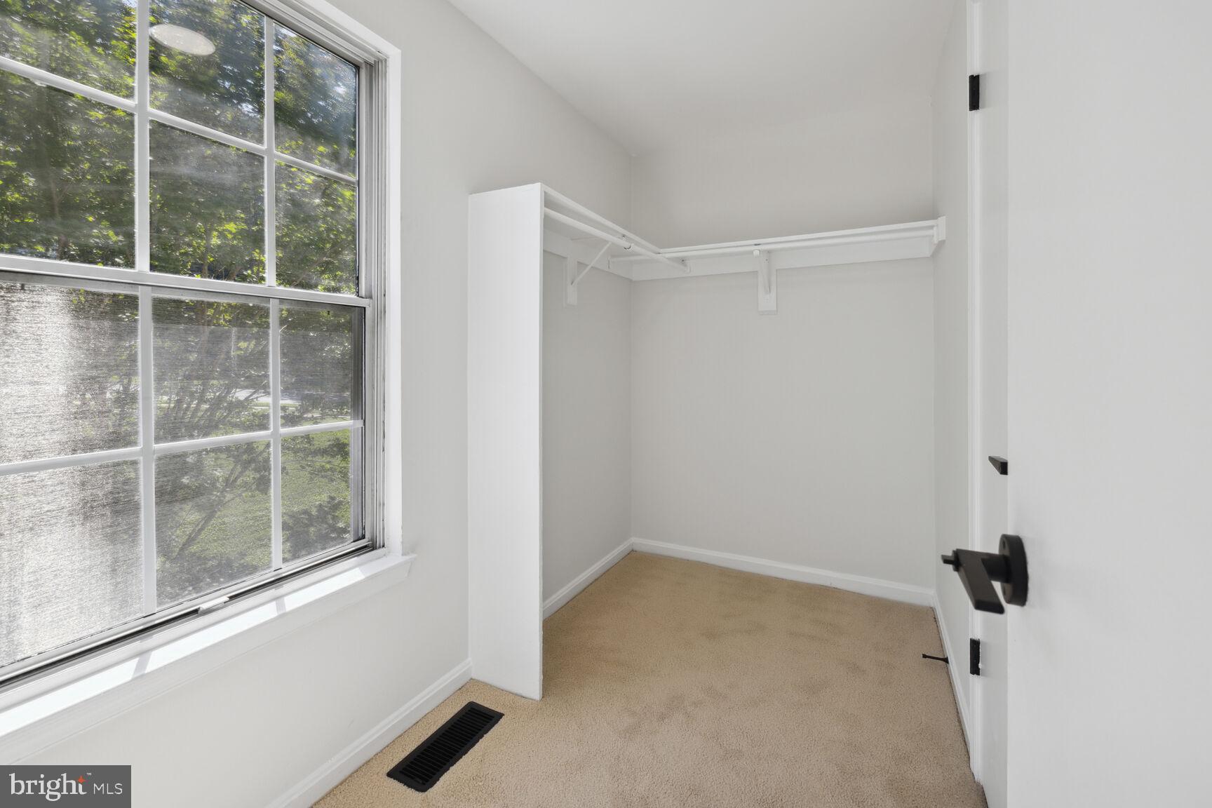 13410 Country Ridge Drive Germantown, MD 20874 - Photo 19 of 39