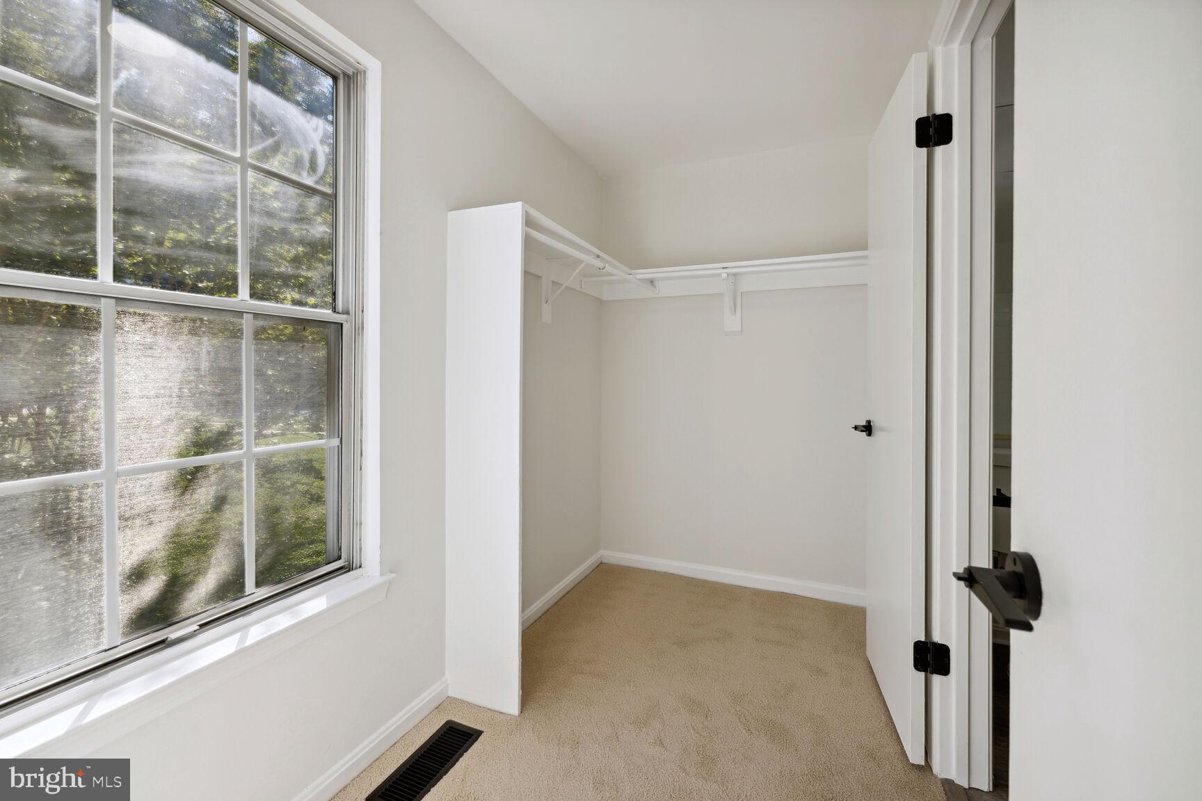 13410 Country Ridge Drive Germantown, MD 20874 - Photo 29 of 39