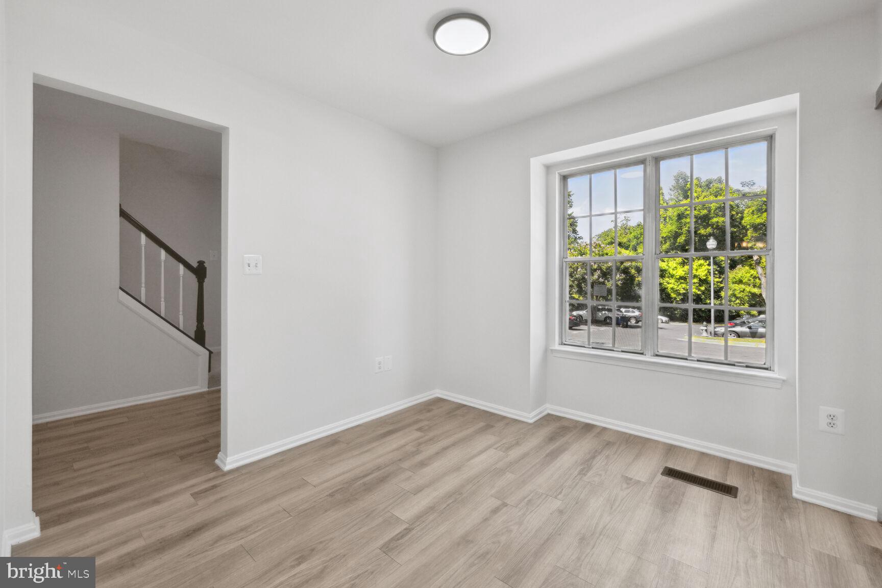 13410 Country Ridge Drive Germantown, MD 20874 - Photo 5 of 39