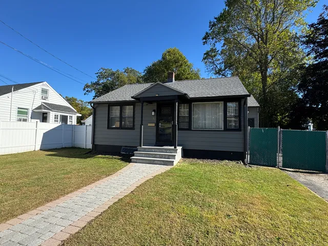 $275,000 | 31 June Street, Naugatuck, CT 06770