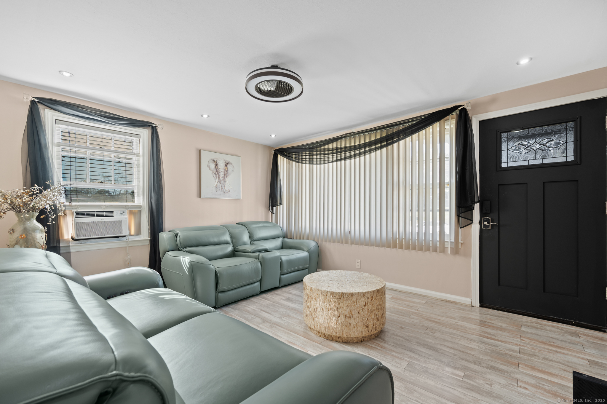 31 June Street Naugatuck, CT 06770 - Photo 3 of 24