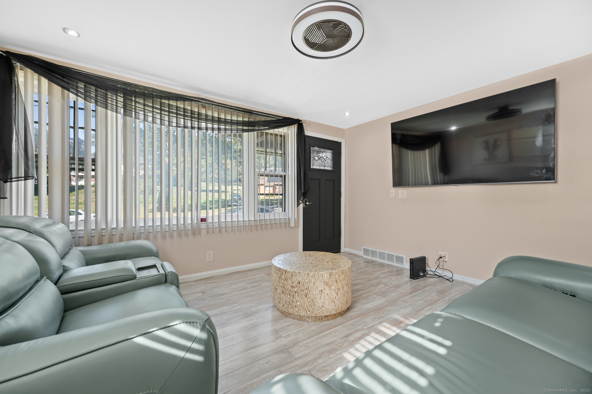 31 June Street Naugatuck, CT 06770 - Photo 6 of 24