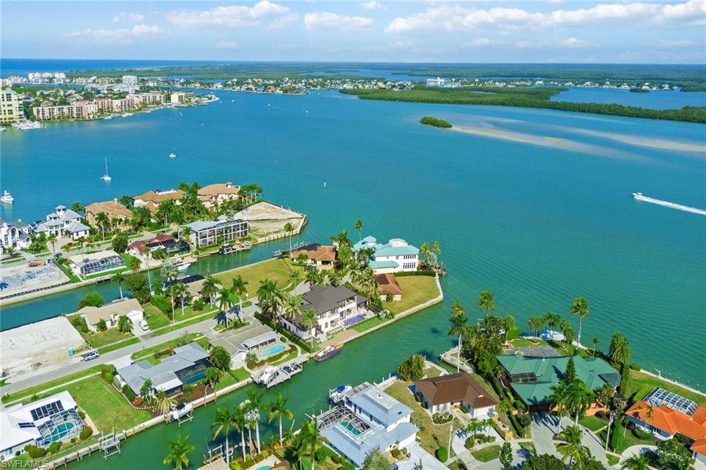 975 Sundrop Court Marco Island, FL 34145 - Photo 11 of 29