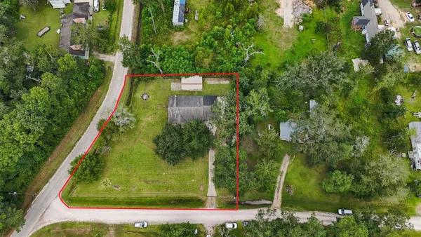 a view of a yard