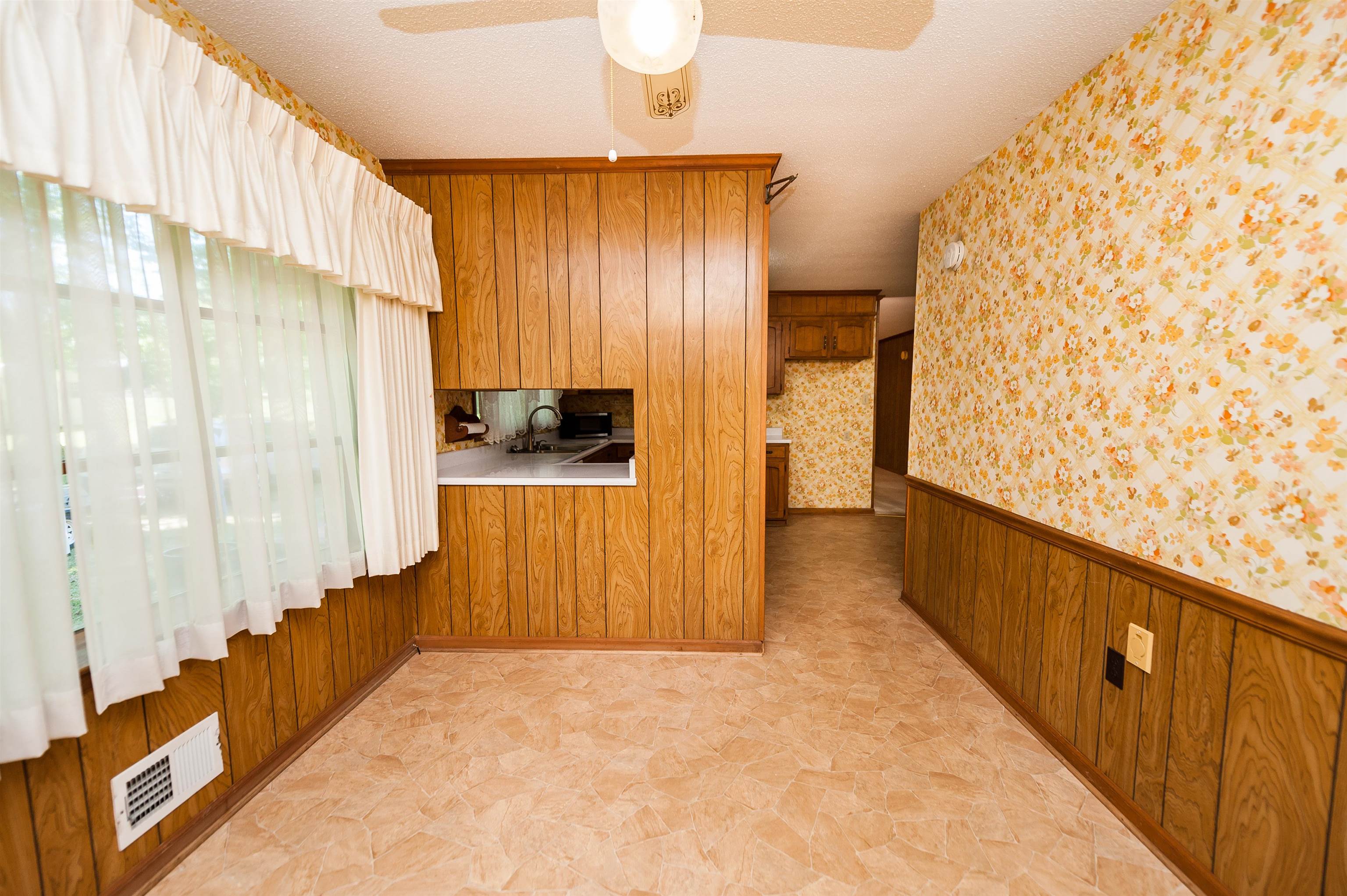 130 Sharcliff Road Cowpens, SC 29330 - Photo 7 of 42