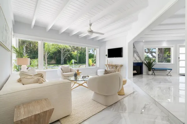 $1,095,000 | 3021 Northeast 23rd Avenue, Lighthouse Point, FL 33064