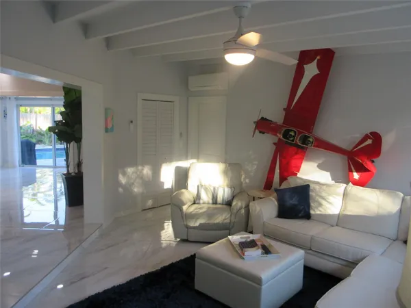 $1,095,000 | 3021 Northeast 23rd Avenue, Lighthouse Point, FL 33064