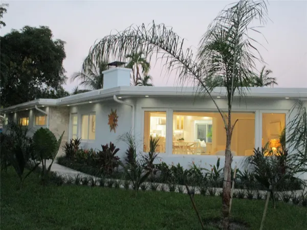 $1,095,000 | 3021 Northeast 23rd Avenue, Lighthouse Point, FL 33064