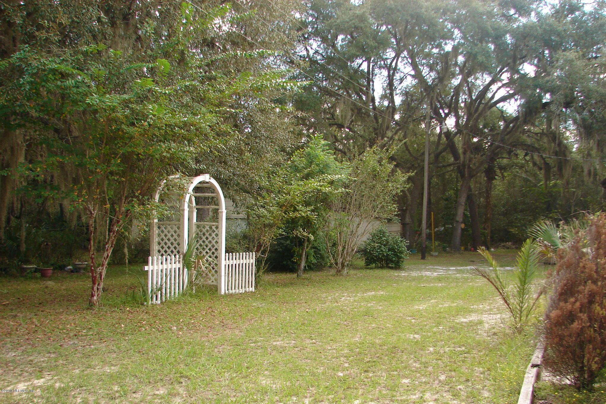 103 Heinz Road Hawthorne, FL 32640 - Photo 16 of 48 back garden area