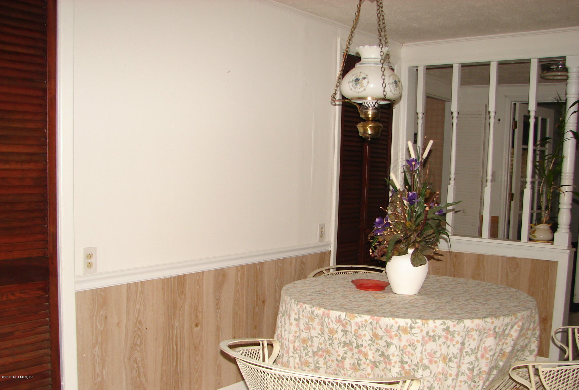 103 Heinz Road Hawthorne, FL 32640 - Photo 47 of 48 table in kitchen