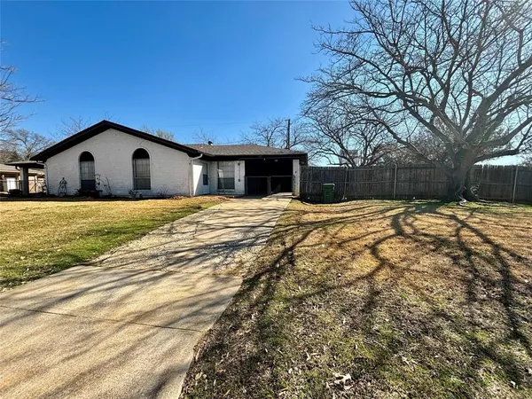 $1,500 | 800 Irwin Drive, Unit A, Hurst, TX 76053