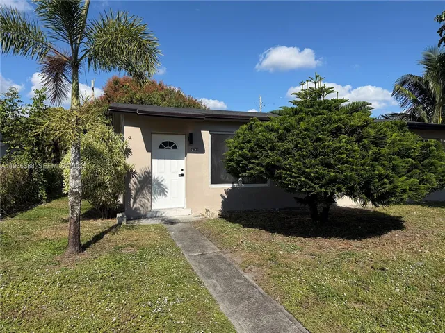 $486,900 | 7821 Northwest 30th Street, Davie, FL 33024