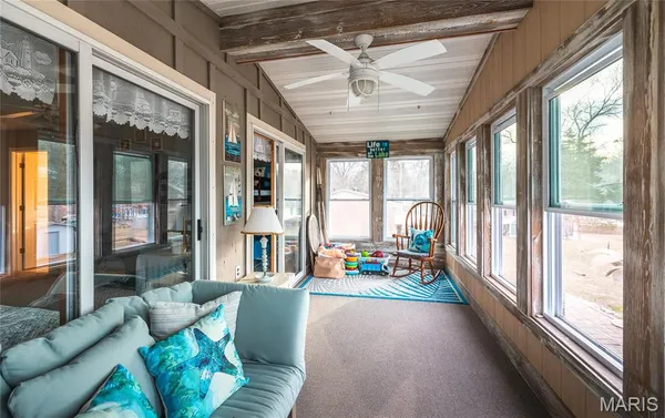 $590,000 | 1912 Lakeshore Drive, Cuba, MO 65453