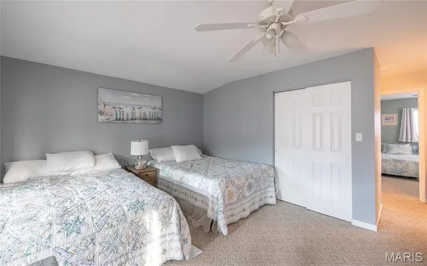 $590,000 | 1912 Lakeshore Drive, Cuba, MO 65453