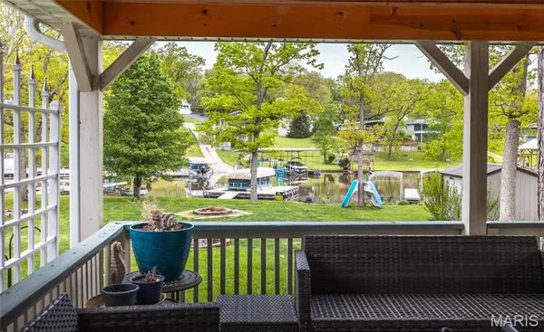 $590,000 | 1912 Lakeshore Drive, Cuba, MO 65453
