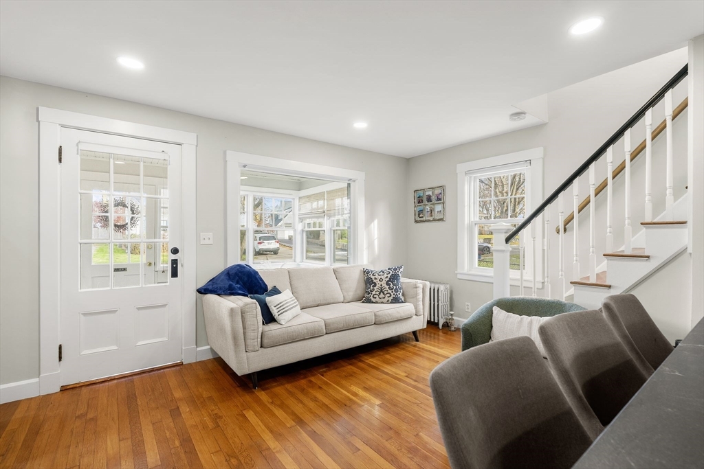 73 Albatross Road Quincy, MA 02169 - Photo 9 of 42 Gallery Image 9