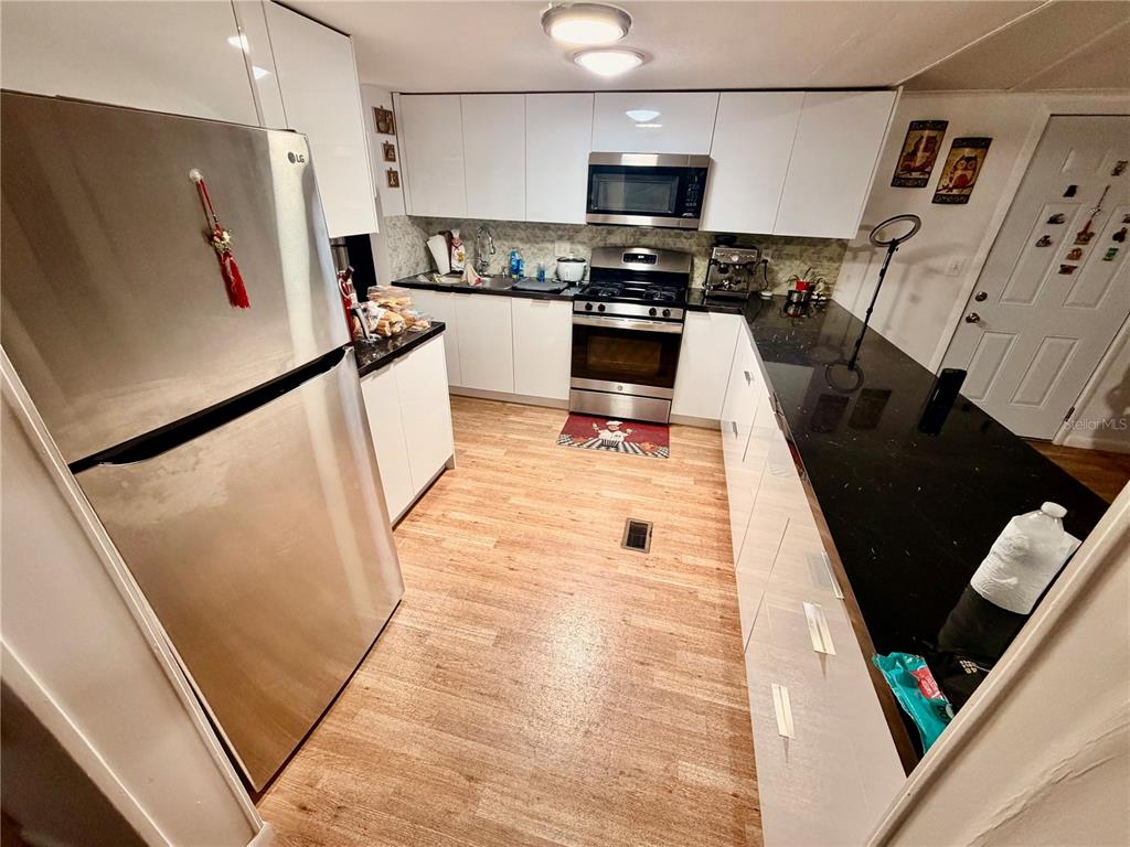 1710 7th Street Southwest, Unit 50 Ruskin, FL 33570 - Photo 8 of 28