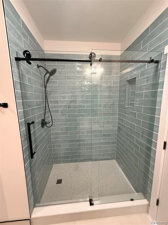 5687 Carroll Lk Road Commerce Township, MI 48382 - Photo 8 of 18