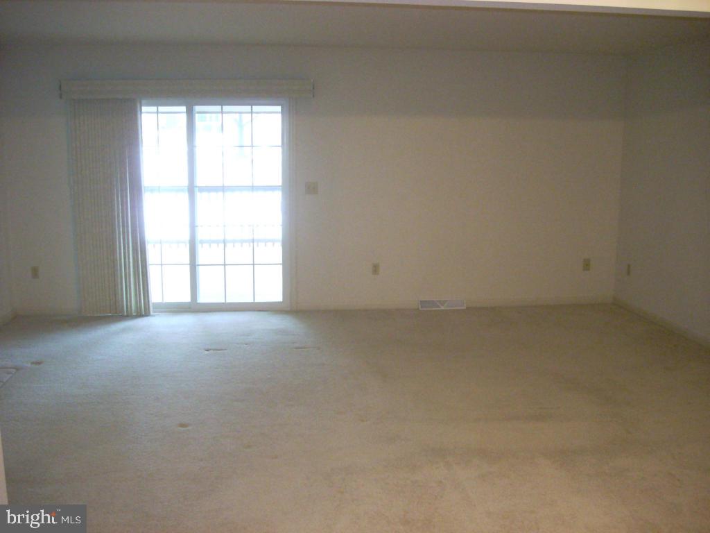 117 Sutherland Road Lancaster, PA 17603 - Photo 6 of 15 Gallery Image 6