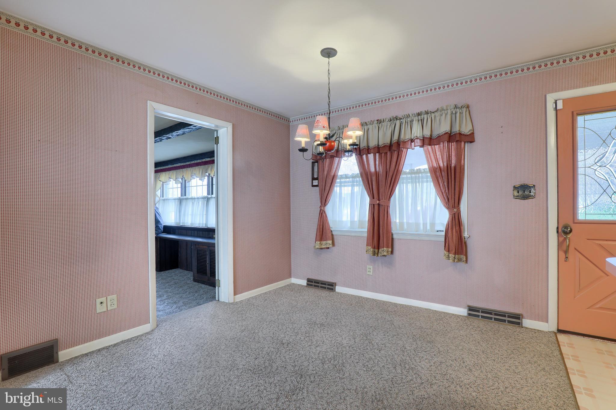 1921 Lancaster Road Manheim, PA 17545 - Photo 8 of 38