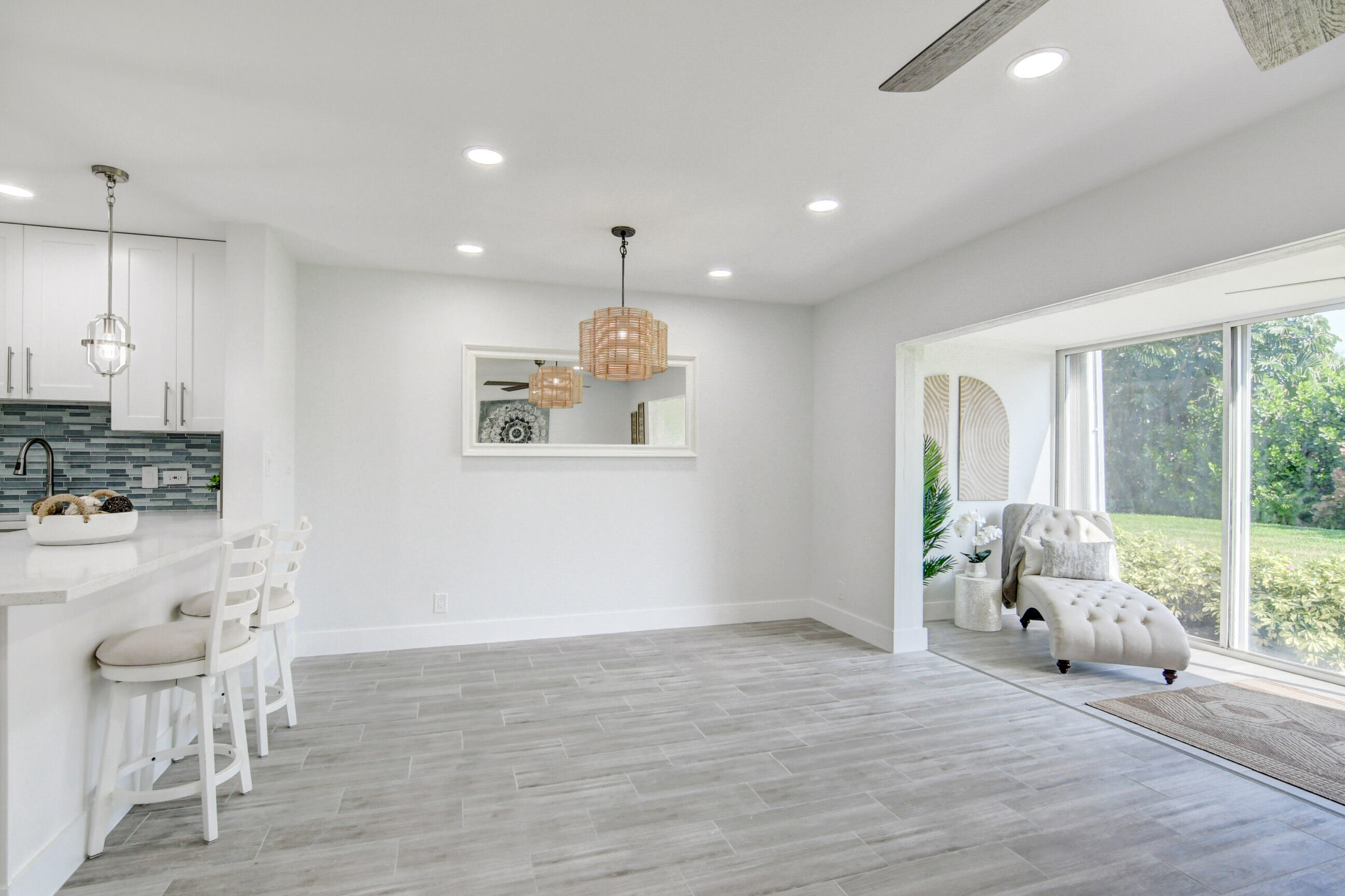 5720 Old Ocean Boulevard, Unit 4W Ocean Ridge, FL 33435 - Photo 17 of 46 a very nice looking room with a large window