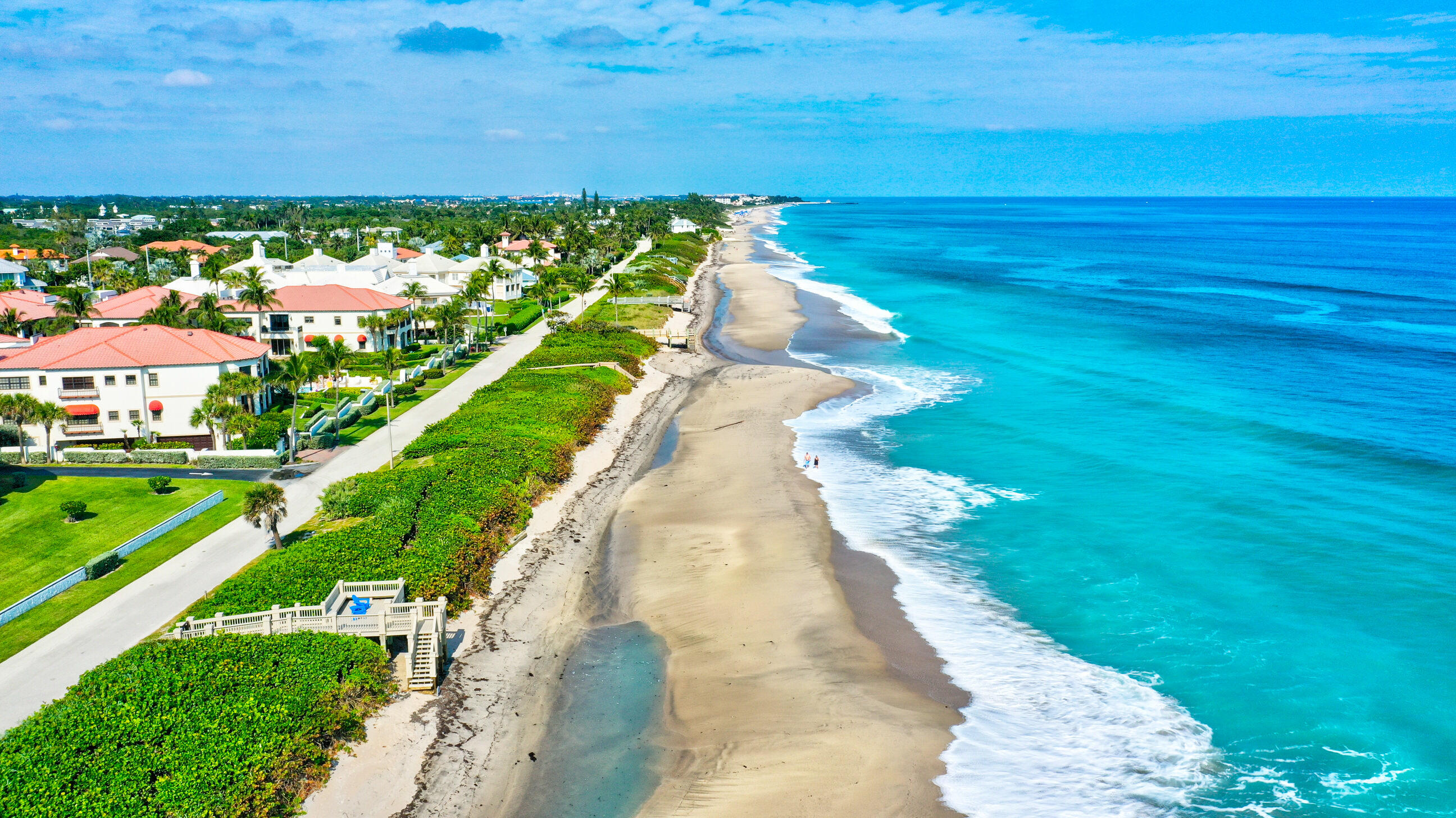 5720 Old Ocean Boulevard, Unit 4W Ocean Ridge, FL 33435 - Photo 46 of 46 a view of a lake with a big yard