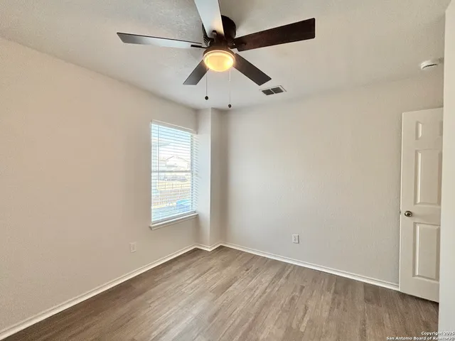 $1,750 | 6915 Opal, Converse, TX 78109