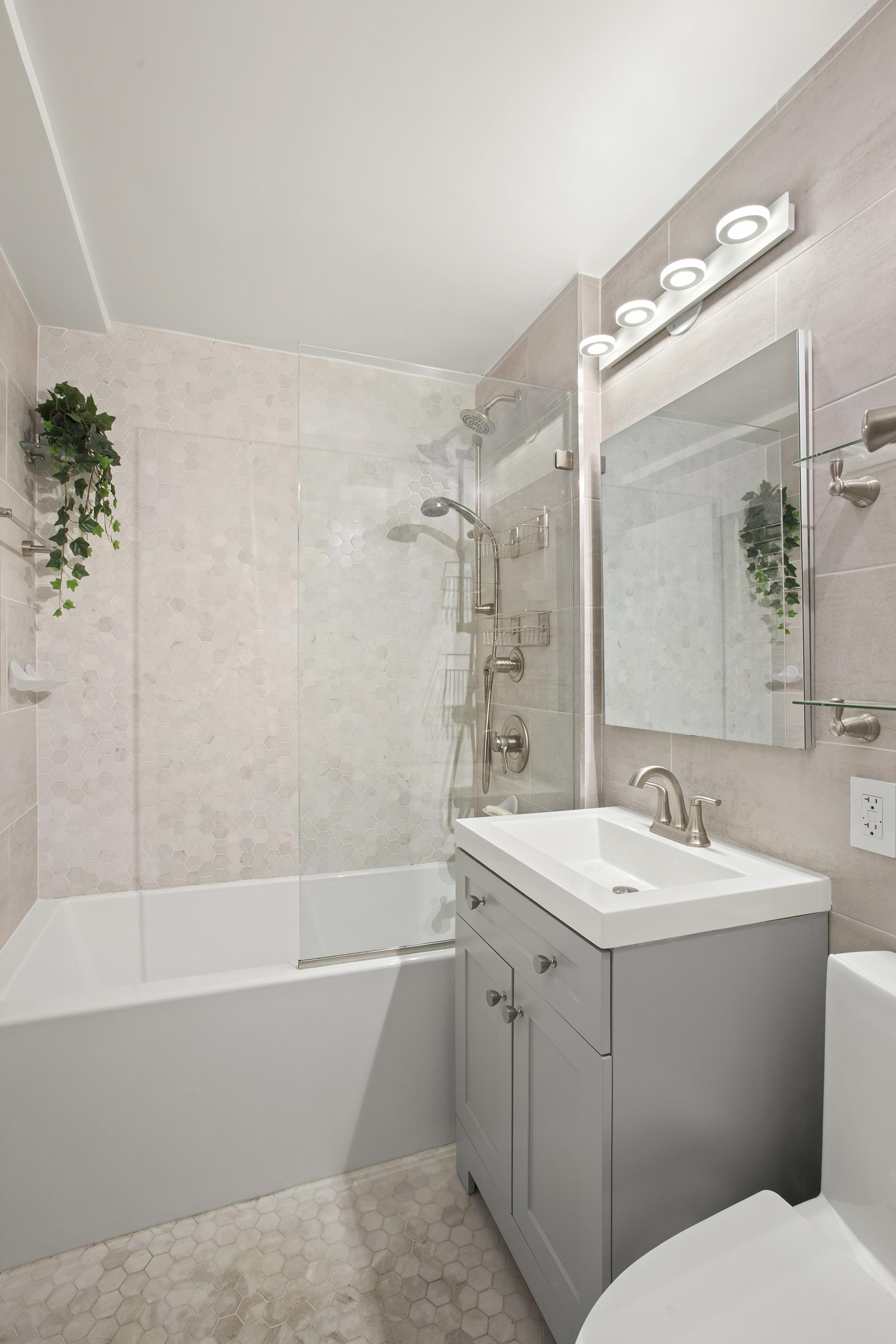 415 East 52nd Street, Unit 2DA Manhattan, NY 10022 - Photo 5 of 16