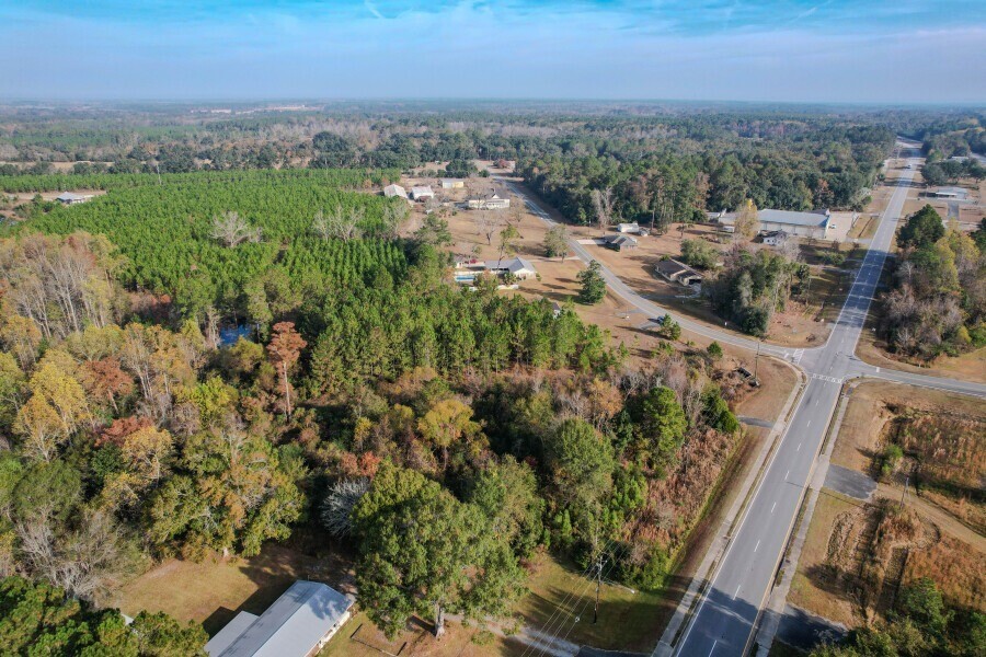 102 Highsmith Avenue Screven, GA 31560 - Photo 5 of 13