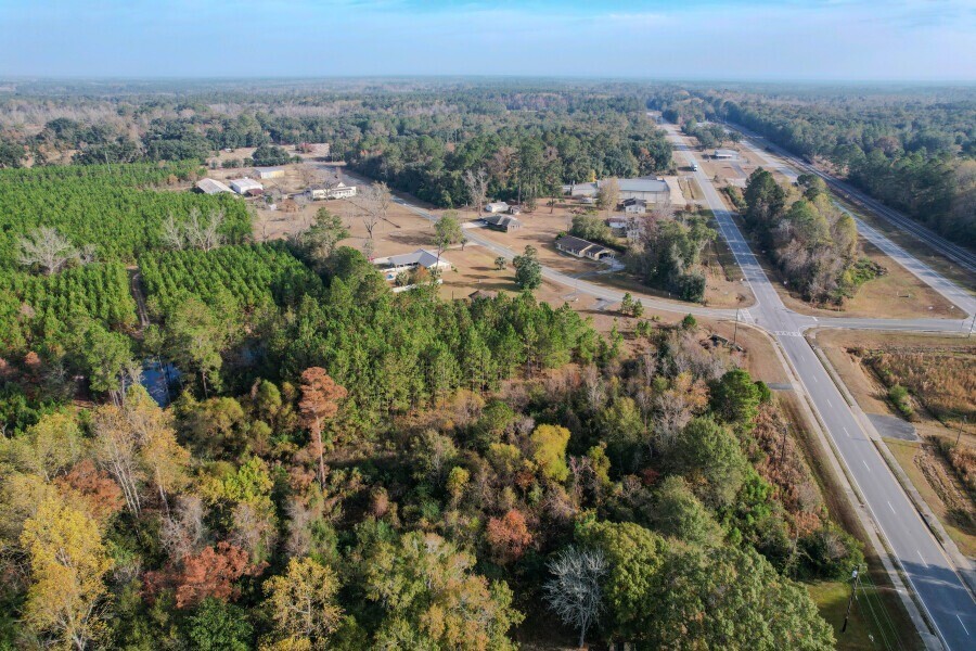 102 Highsmith Avenue Screven, GA 31560 - Photo 7 of 13