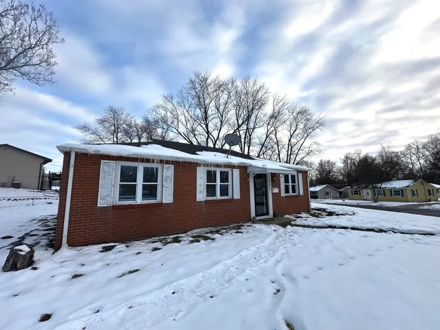 $139,900 | 602 Sangamon Road, Marquette Heights, IL 61554