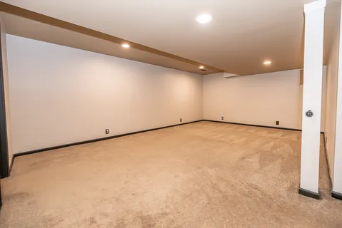 $329,000 | 67 Honeysuckle Drive, Crystal Lake, IL 60014