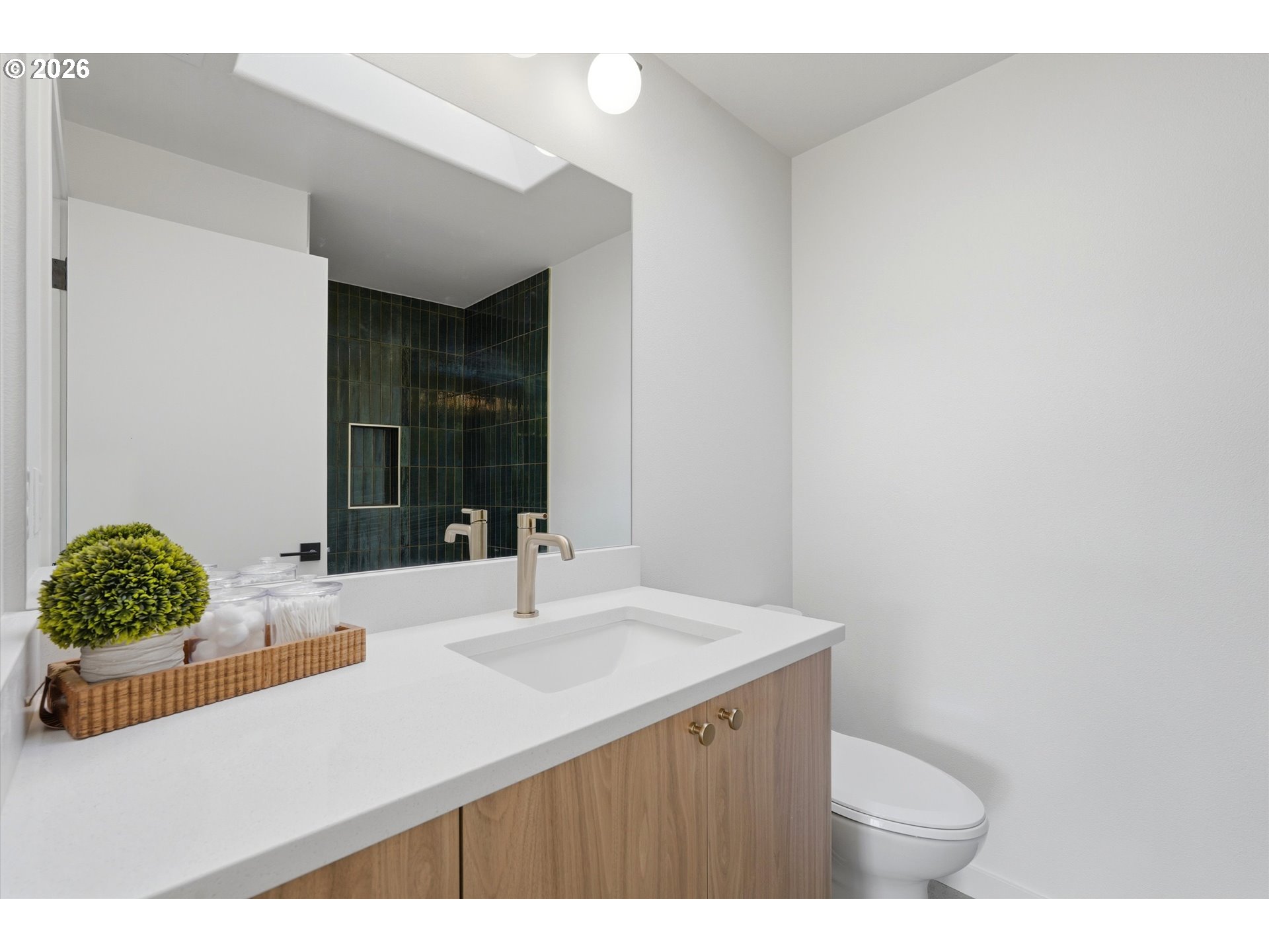 9827 North Ivanhoe Street Portland, OR 97203 - Photo 13 of 27