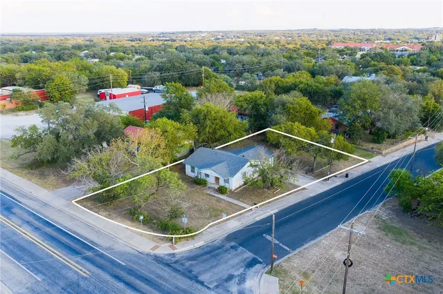 $139,500 | 1005 Campbell Street, Lampasas, TX 76550