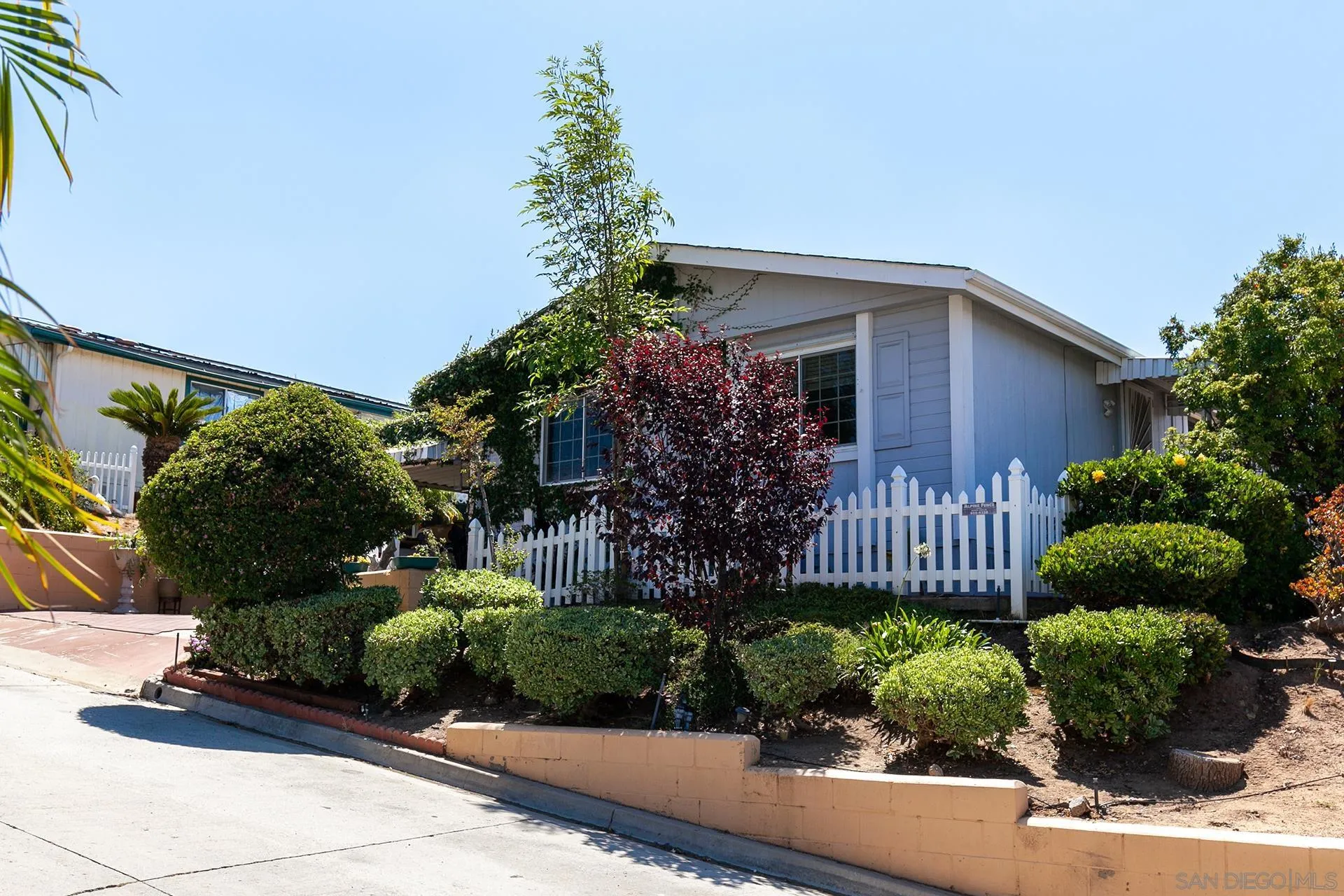 2000 Crofton Street, Unit 8 Spring Valley, CA 91977 - Photo 1 of 22 Gallery Image 1